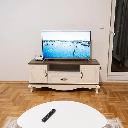 Apartament Venezia *